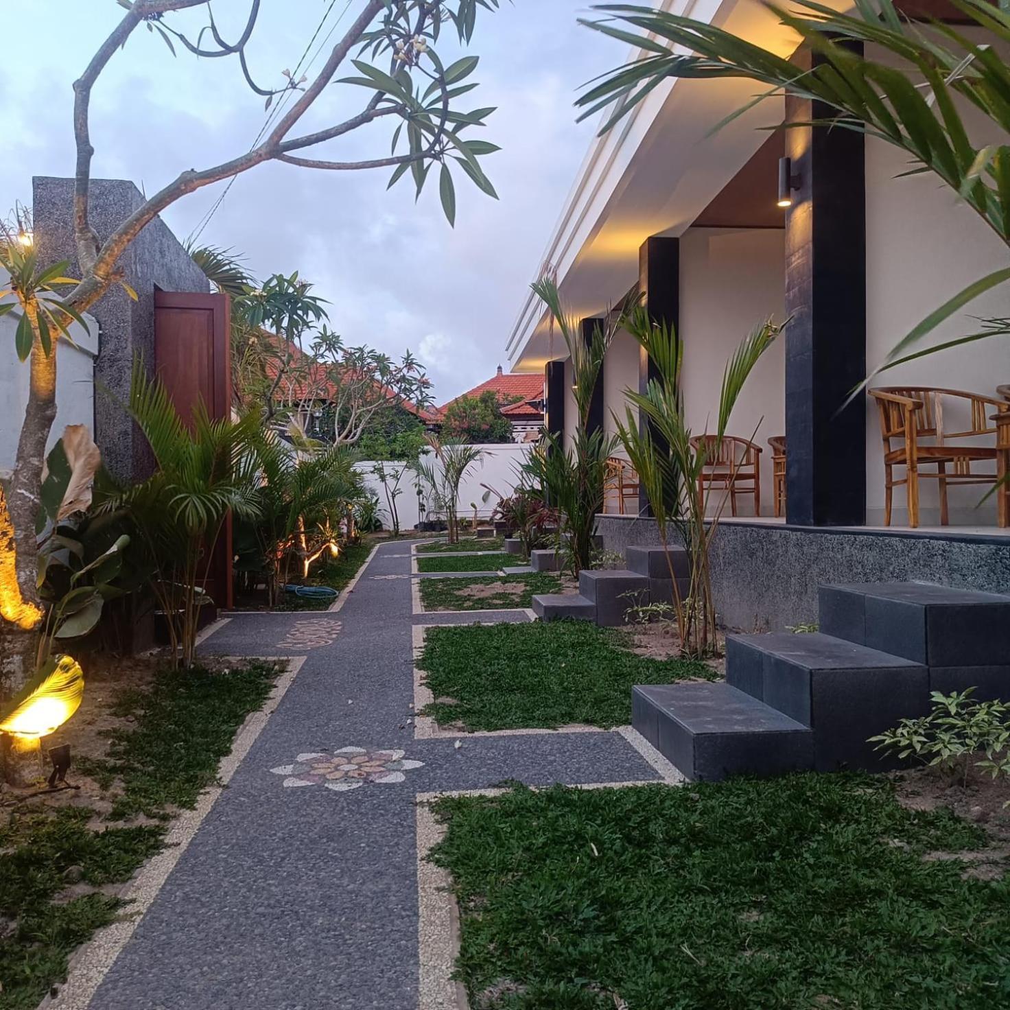 Prayoga Homestay ウンガサン エクステリア 写真